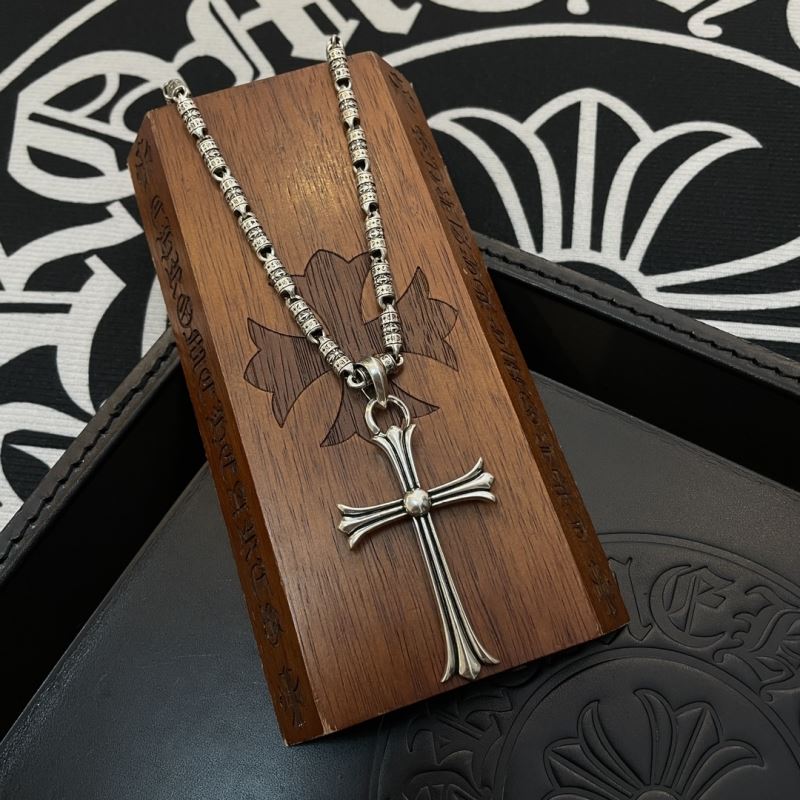 Ch*0me He**ts necklaces